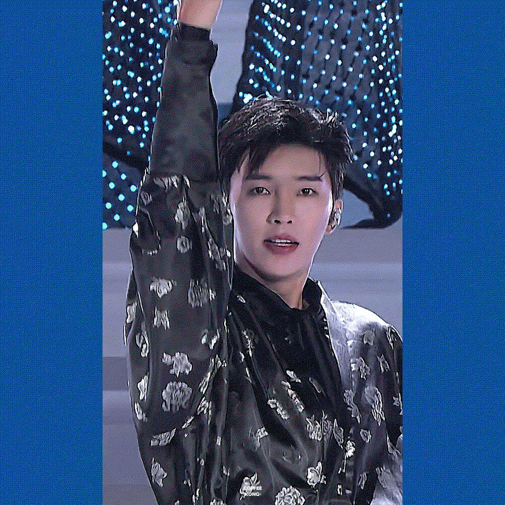 AHnLiA.gif