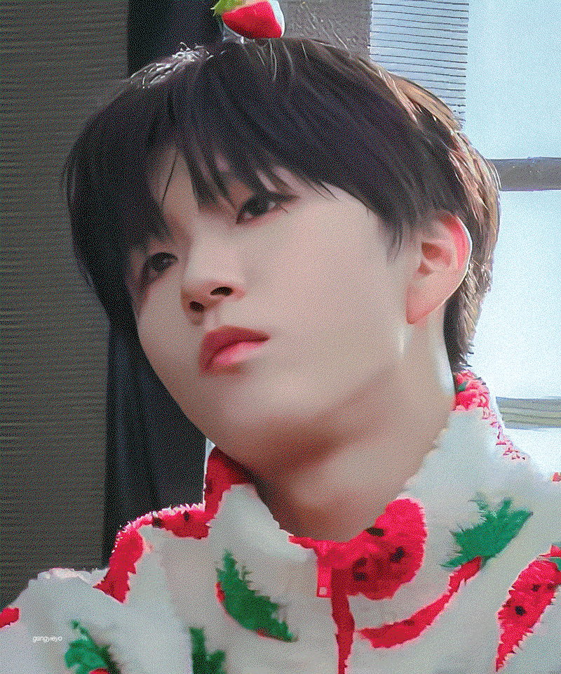 AIsHjQ.gif