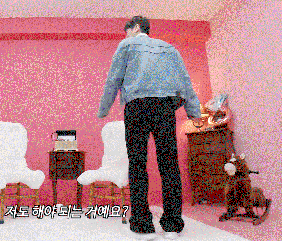 AJYQBx.gif