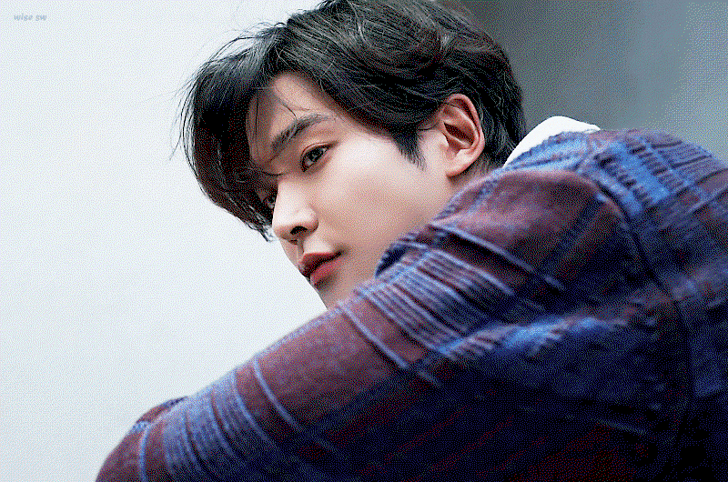 ALokHy.gif
