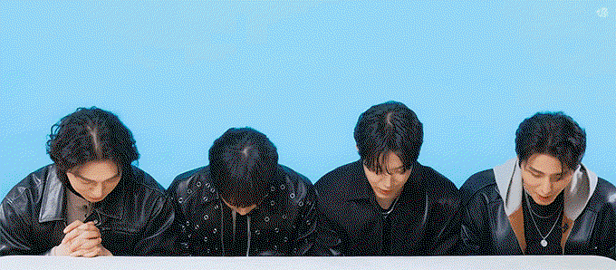 AUYHsH.gif