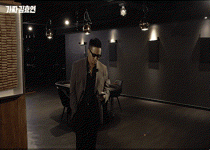 AfAXkV.gif
