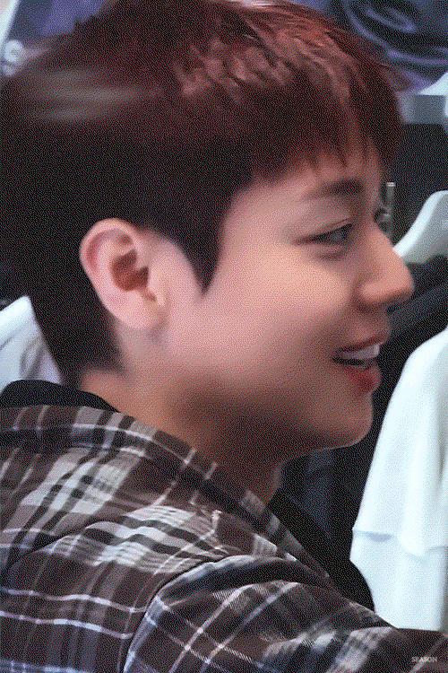 AhuHmr.gif