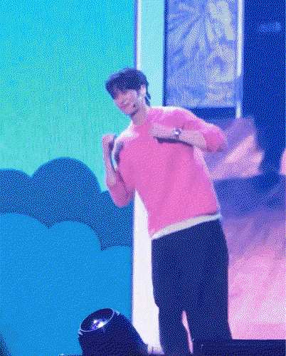 AjIorJ.gif
