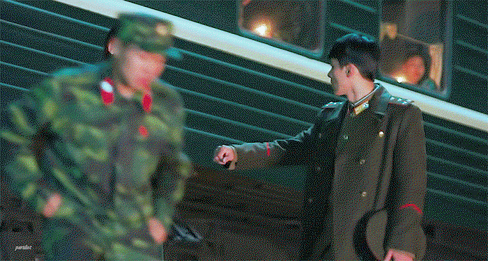 AlLHxn.gif