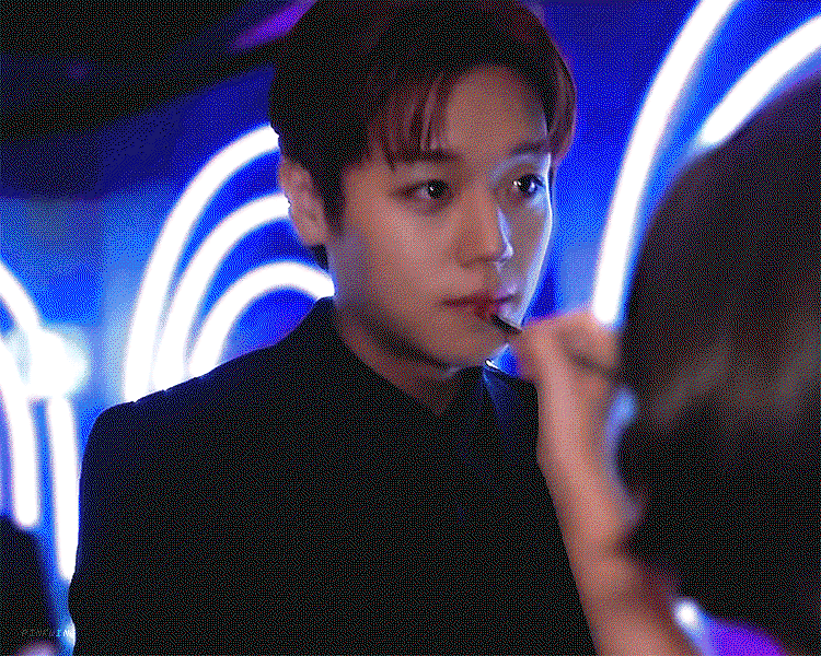 AtQMeo.gif
