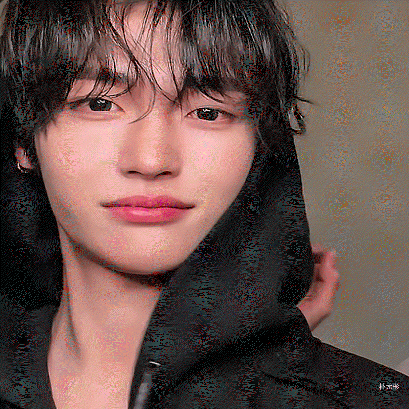 AvZFwL.gif