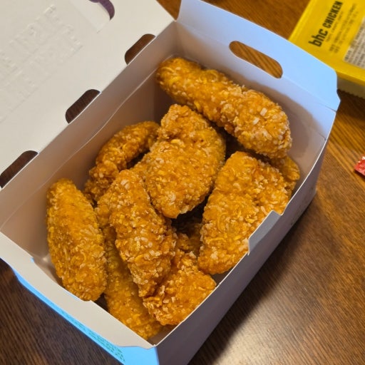AyYeNF