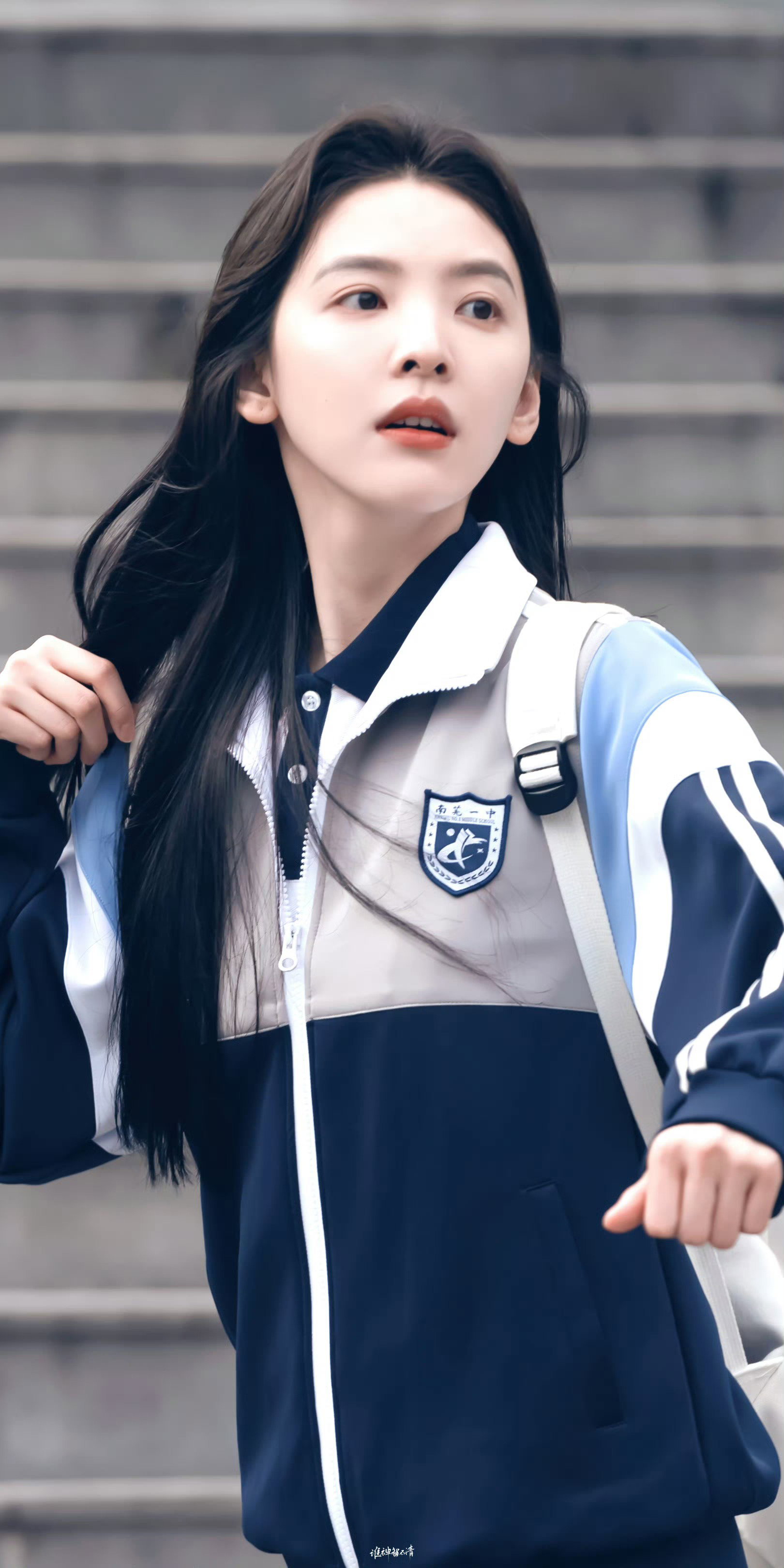 AzWEIw