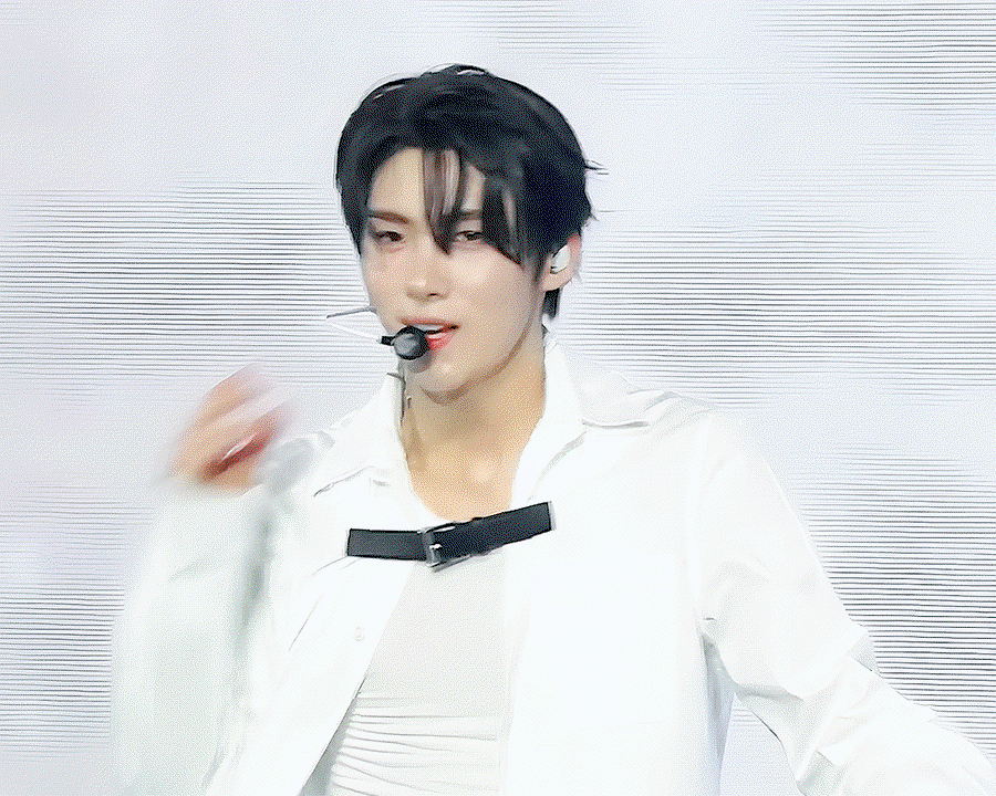 BEwgDh.gif