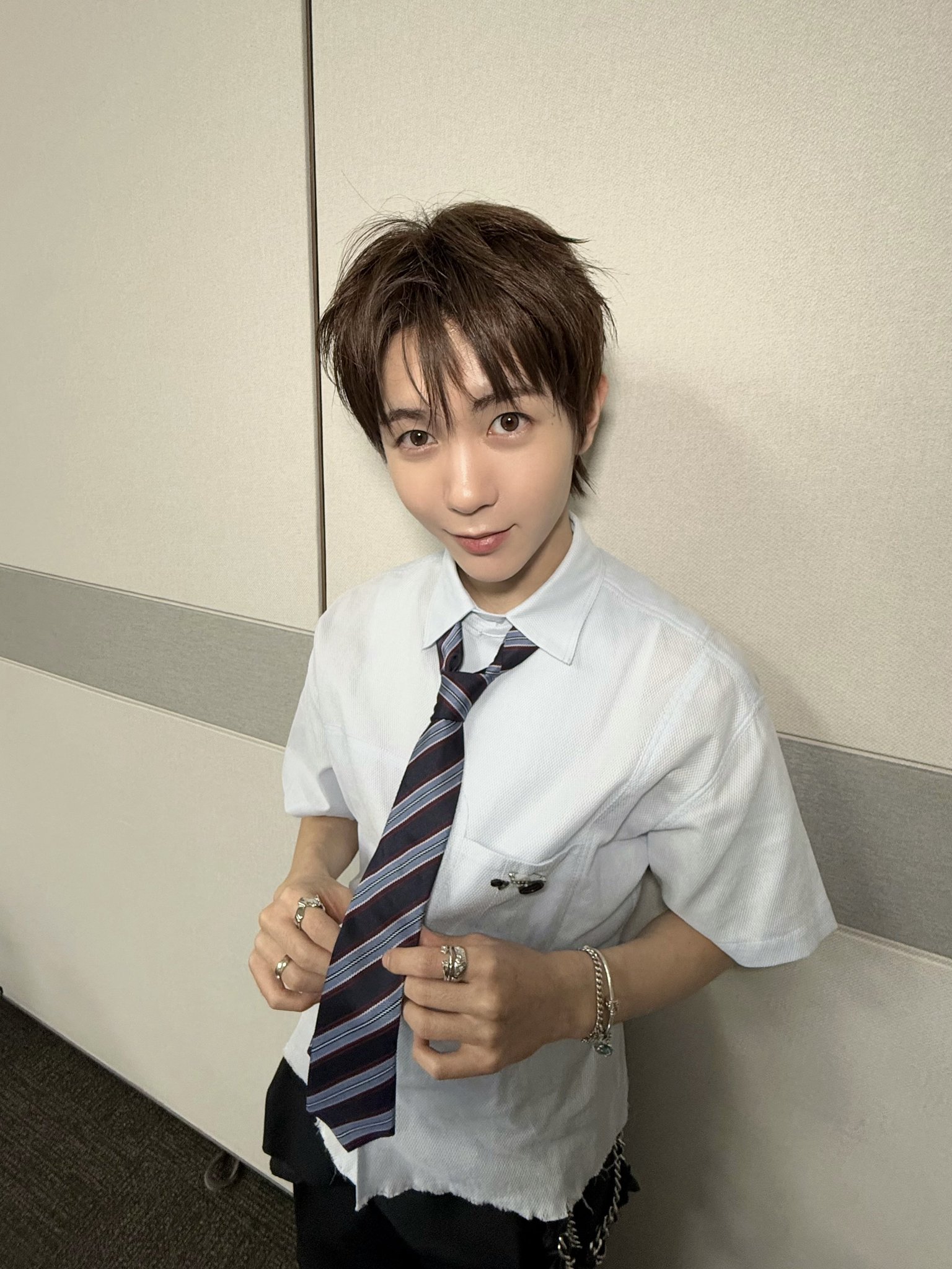 BGjIIE