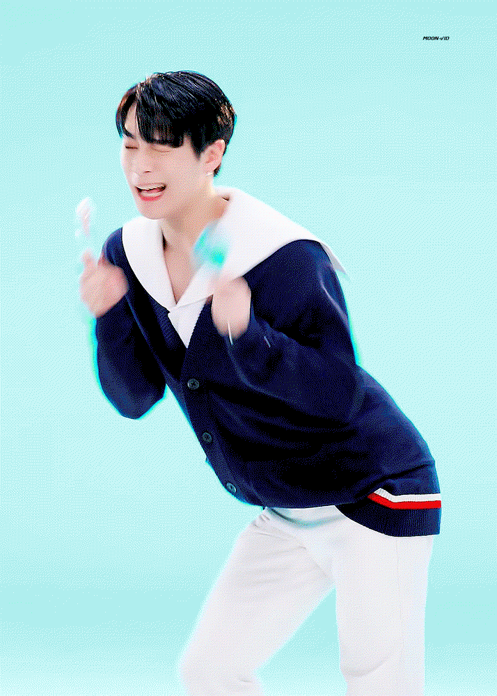 BTWZsx.gif