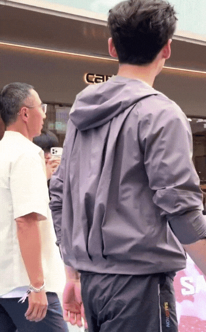 BiUlJD.gif