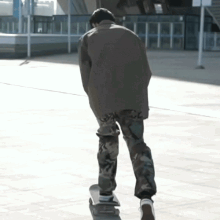 BmbKZG.gif