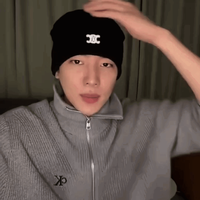 CAsjYp.gif