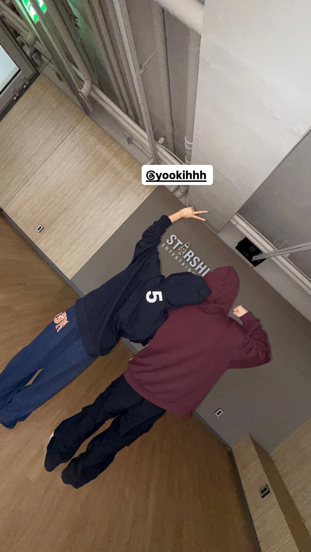 CEeIYX