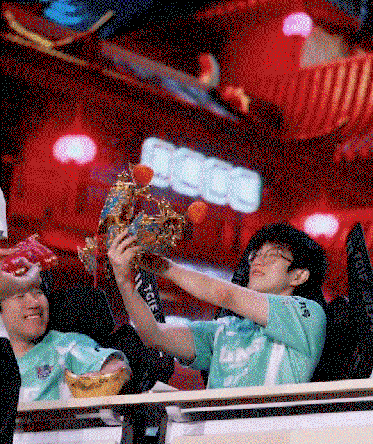 CEvdHB.gif