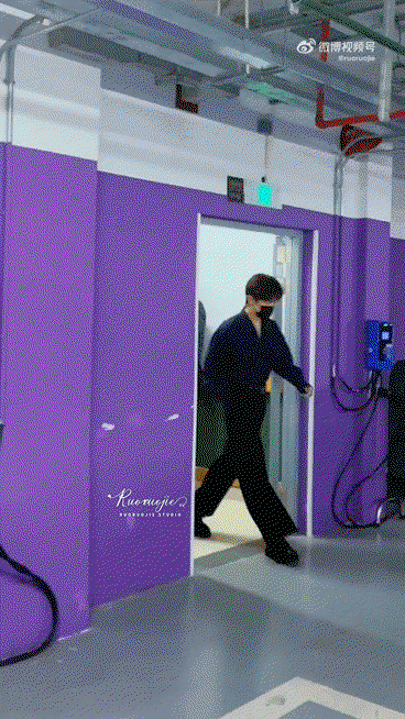 CLpBoF.gif