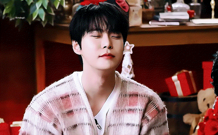 CiVVKI.gif