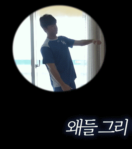 CmQMby.gif