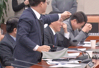 CnumvO.gif