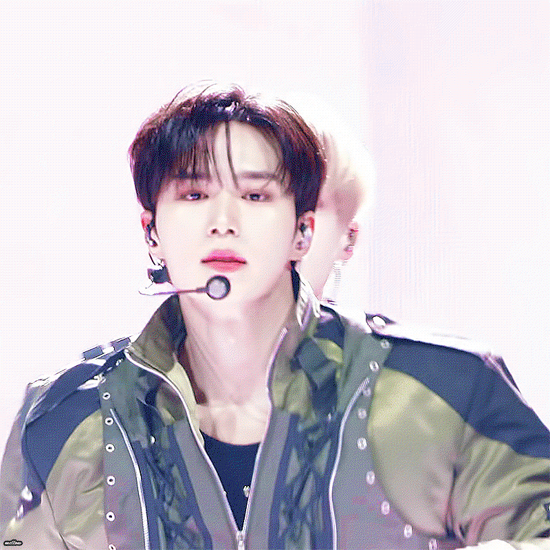 CudkUd.gif