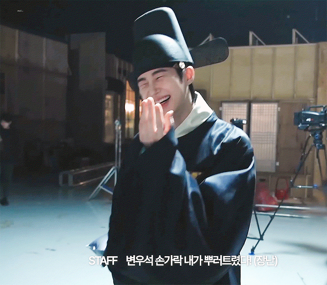 CycoXW.gif