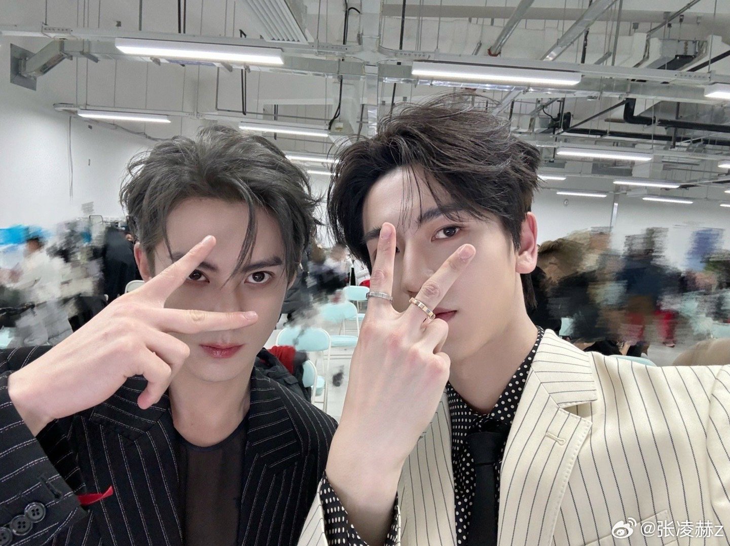 더쿠 - 장릉혁 왕허디 셀카 아름답다..창란결 재탕하러간다..