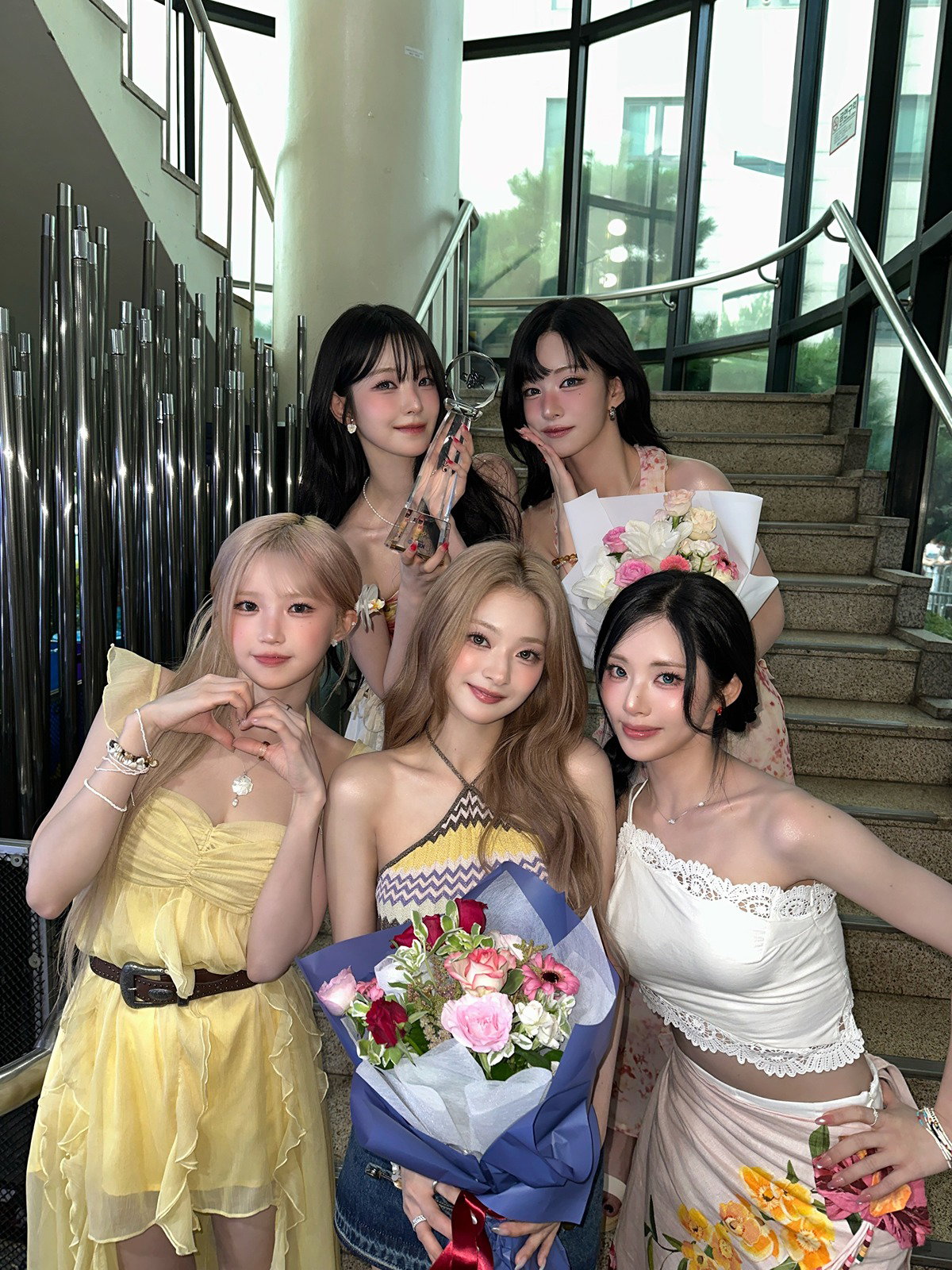 DHlSwK