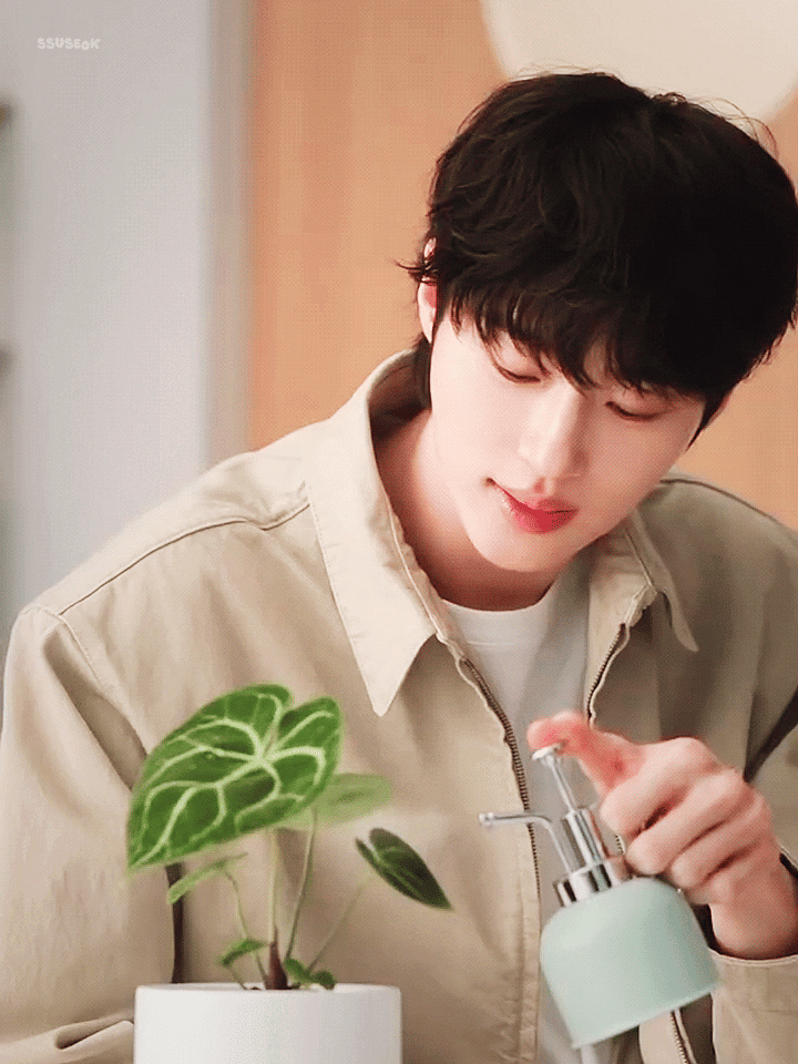 DIUjGk.gif