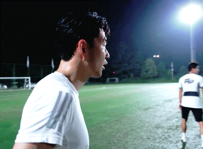 DKCaIs.gif