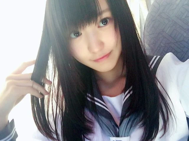 DKMnEw