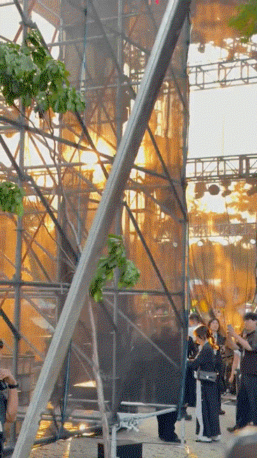 DKPvMo.gif