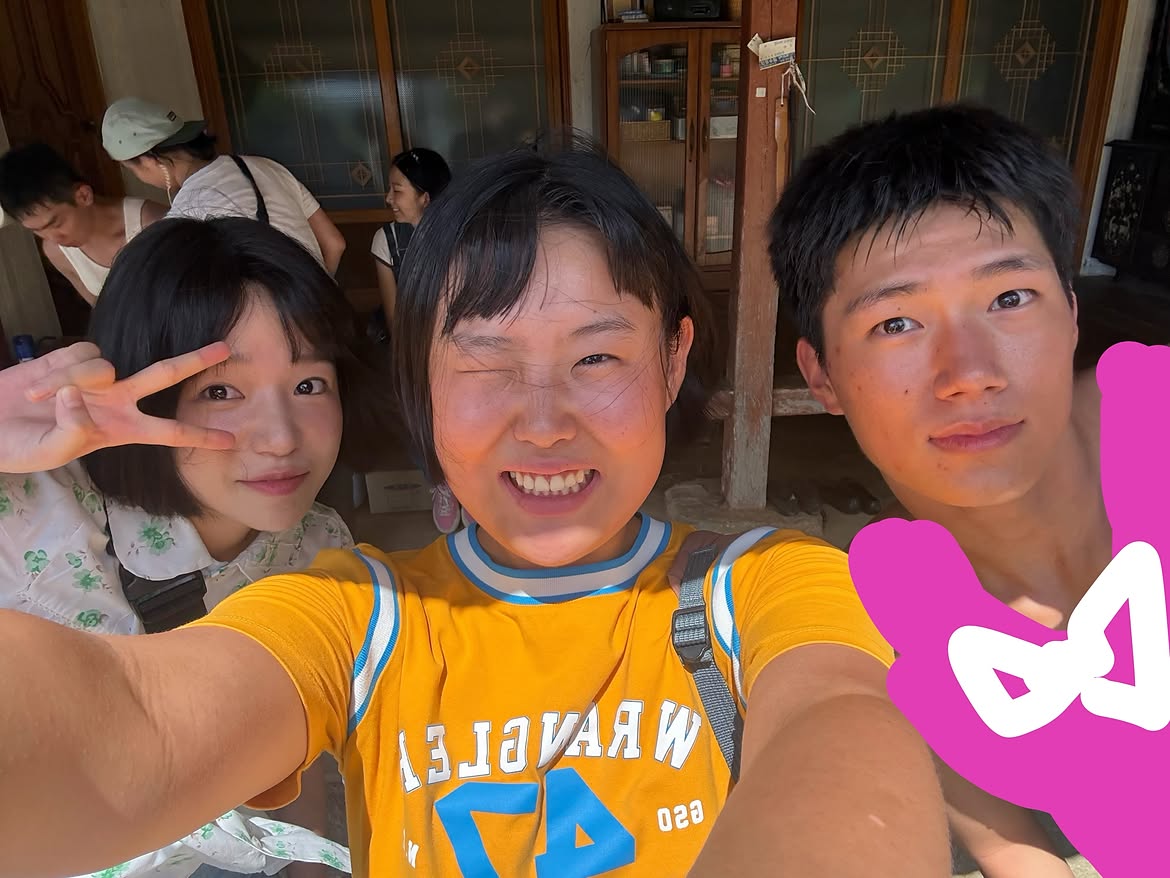 DLHTUx