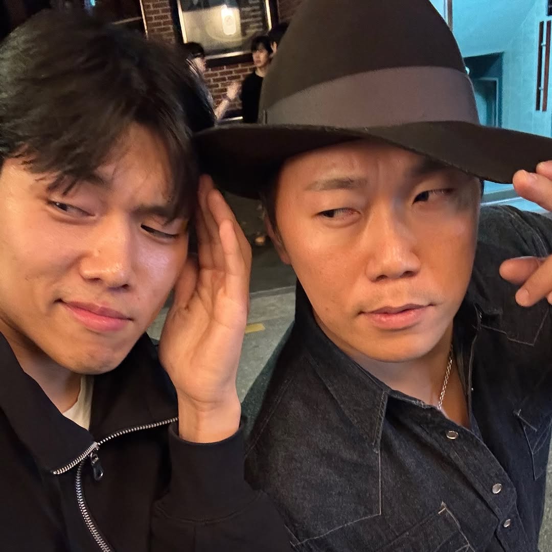 DWBoXg