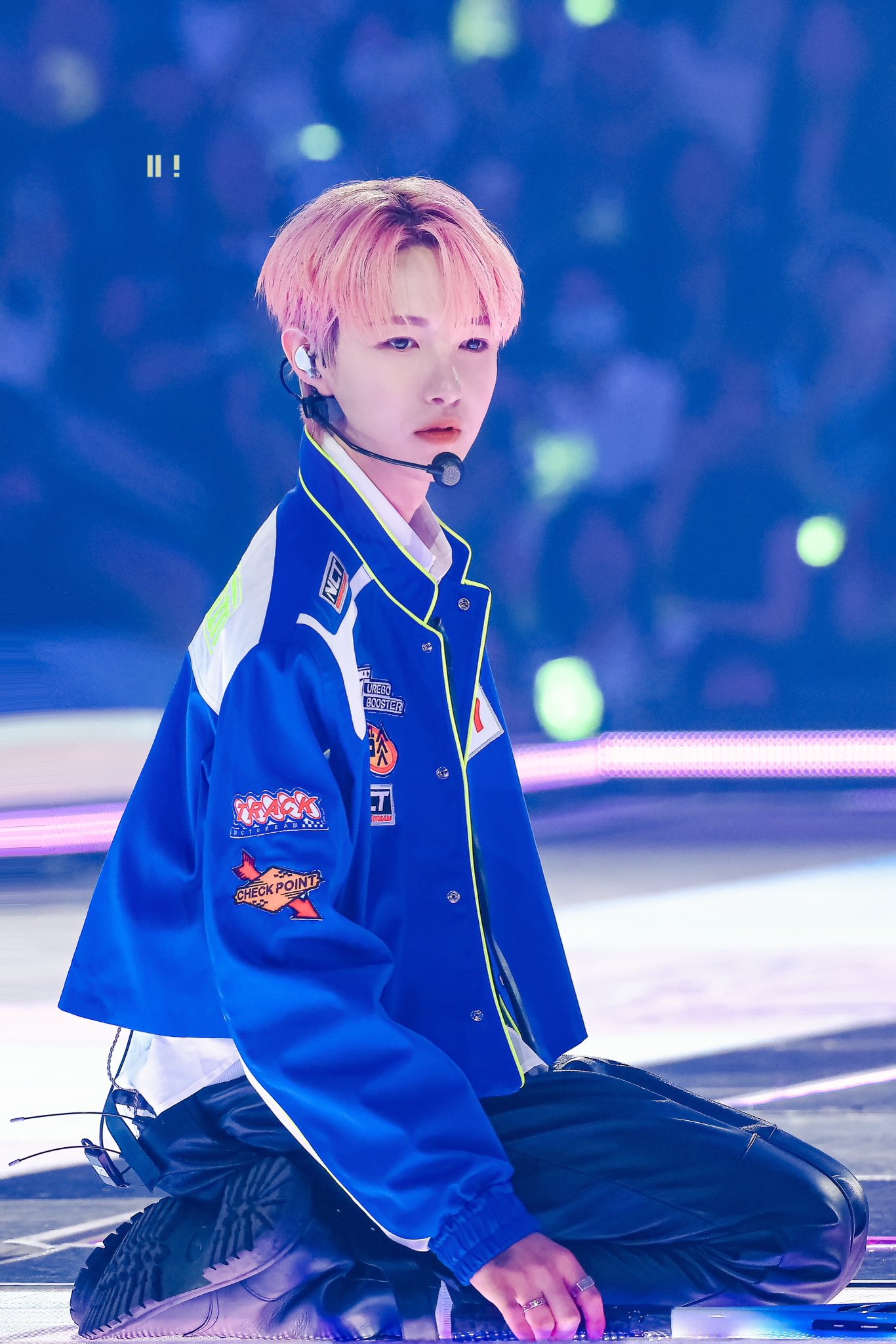 런쥔이 진짜 쪼끄매 ㅋㅋ