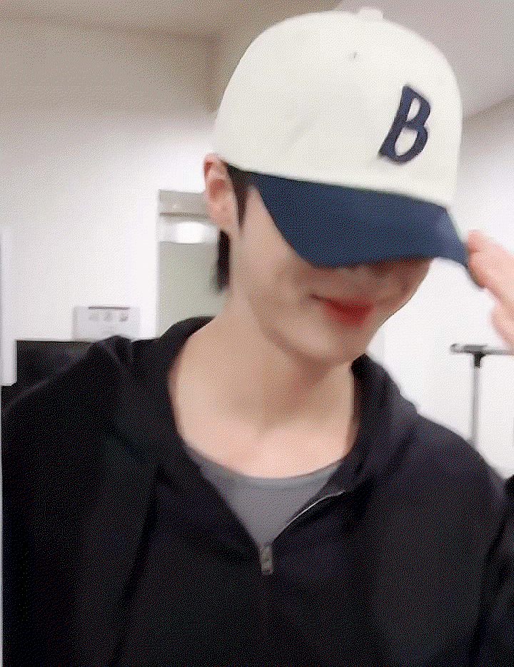 DcWKmh.gif
