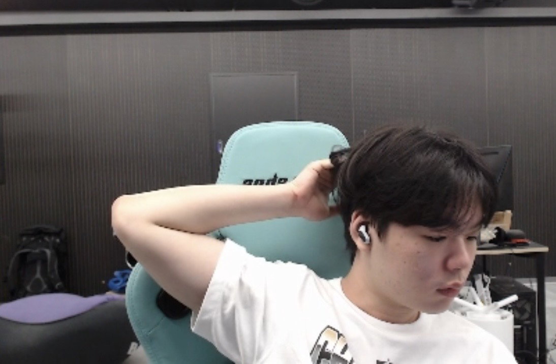 DfFqkZ