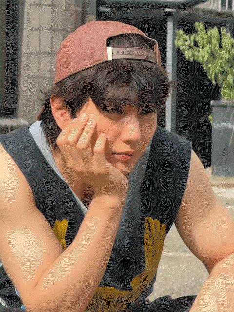 DgDLyj.gif
