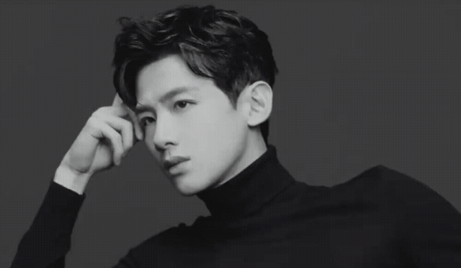 DhjyHZ.gif