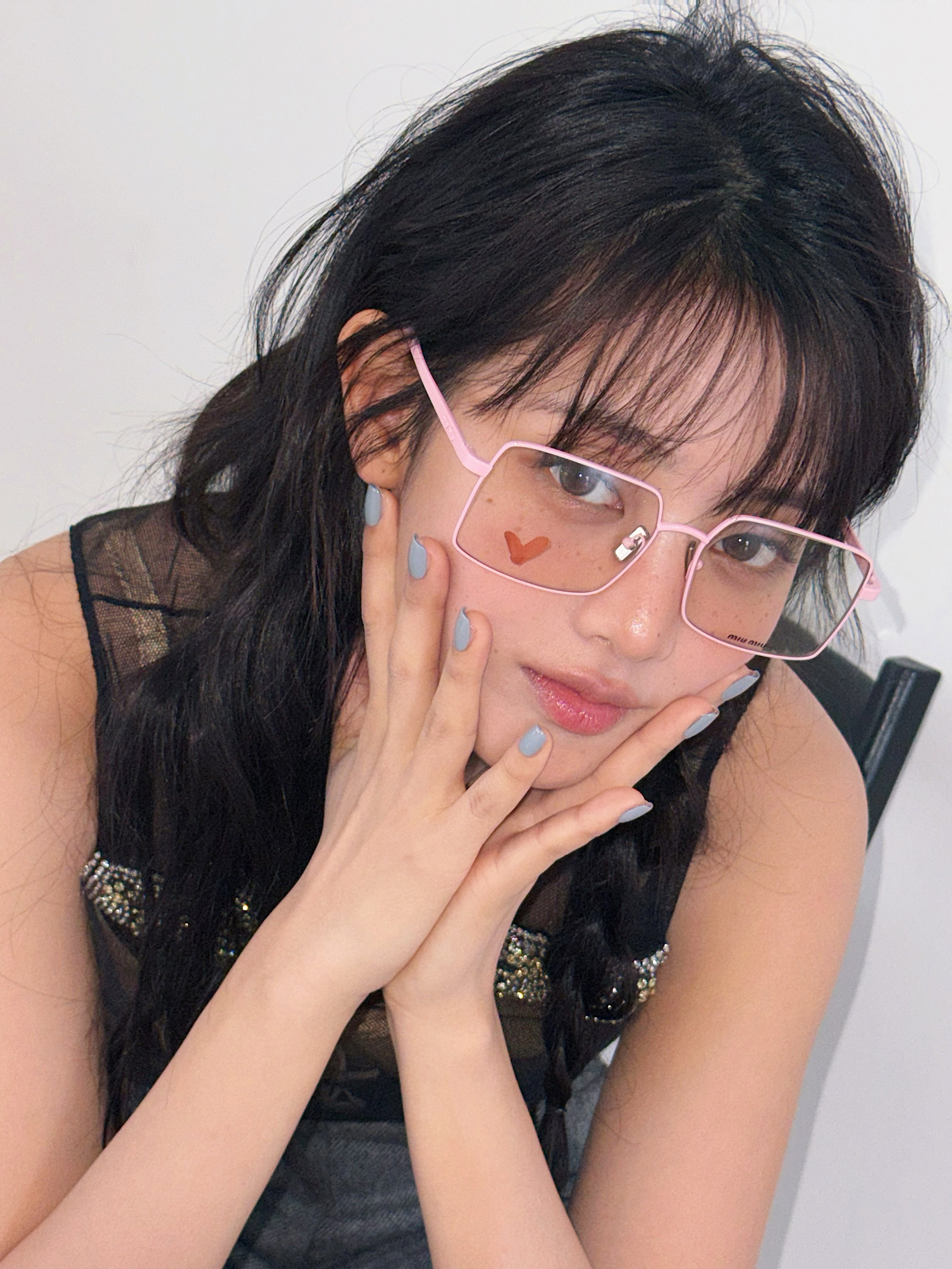 DhqUlU