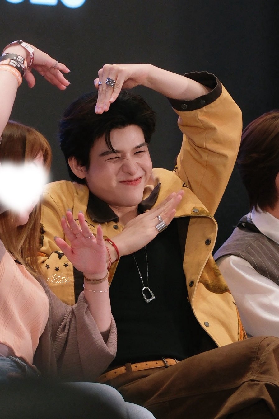 DkLIIw