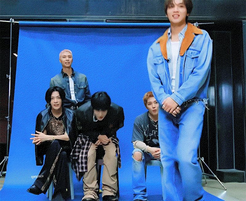 DsEMbC.gif
