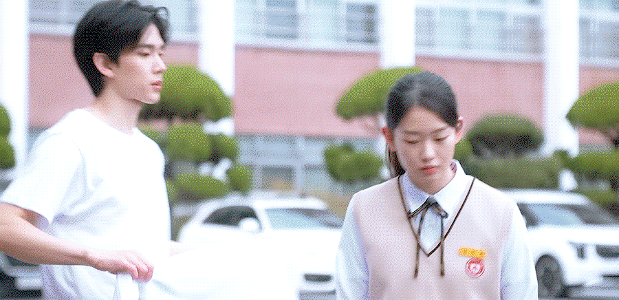EAWUix.gif