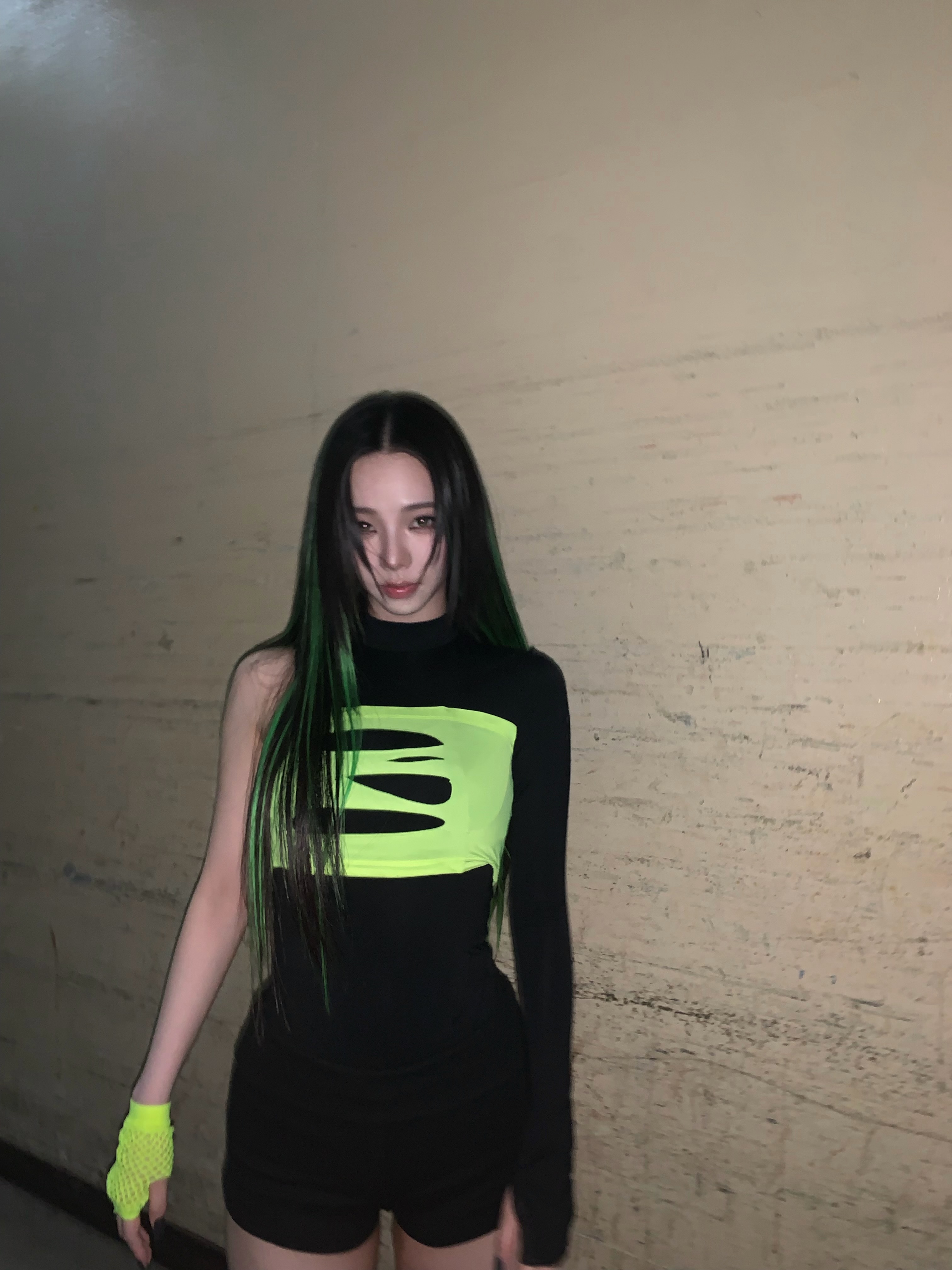EBUlnM