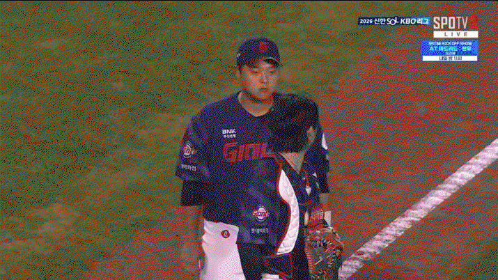 EClAYh.gif
