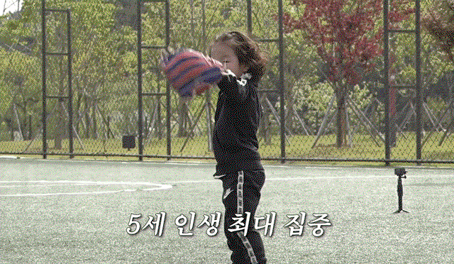 EIvlZu.gif