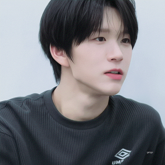 EMHbOv.gif