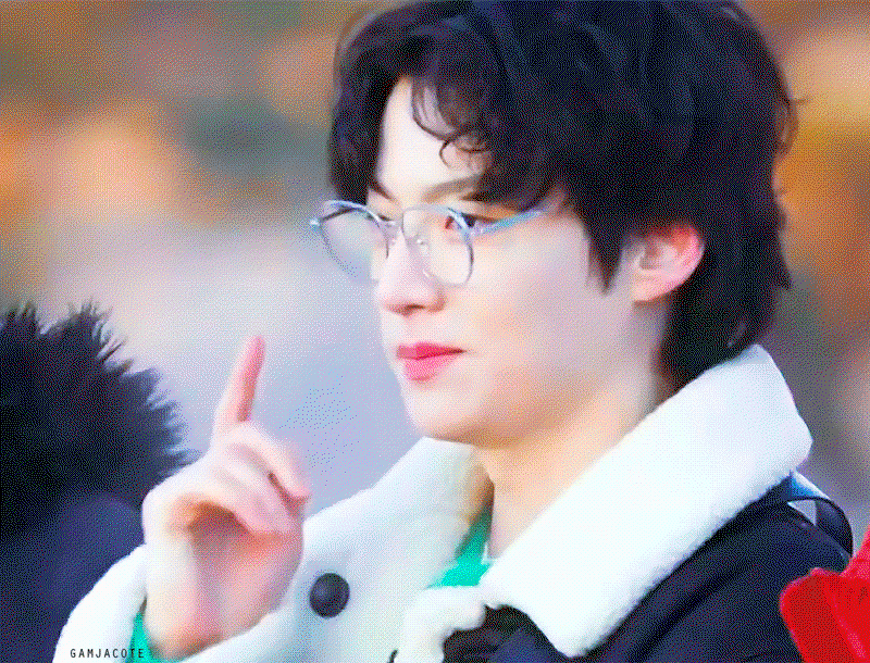 EOuOzJ.gif