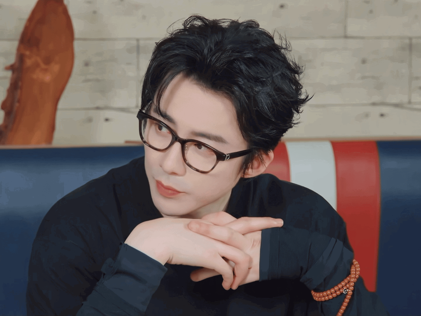 ESWKYV.gif